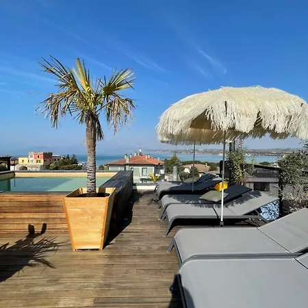 Plaza Di Garda בית הארחה