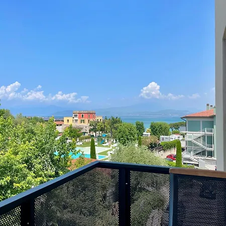 Plaza Di Garda * פסקיארה דל גארדה