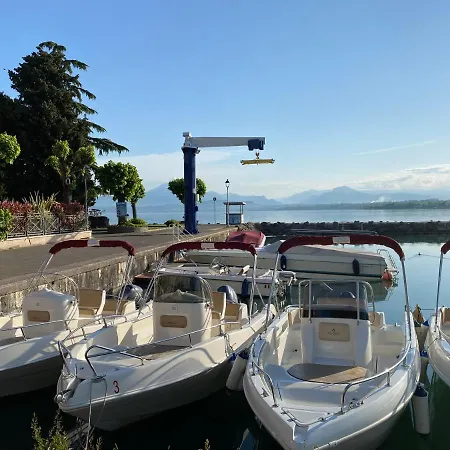 Plaza Di Garda בית הארחה 4*