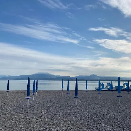 בית הארחה Plaza Di Garda פסקיארה דל גארדה