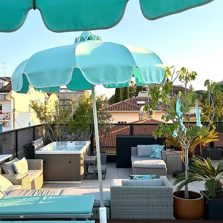Plaza Di Garda - Rooftop, Lakeview & Jacuzzi